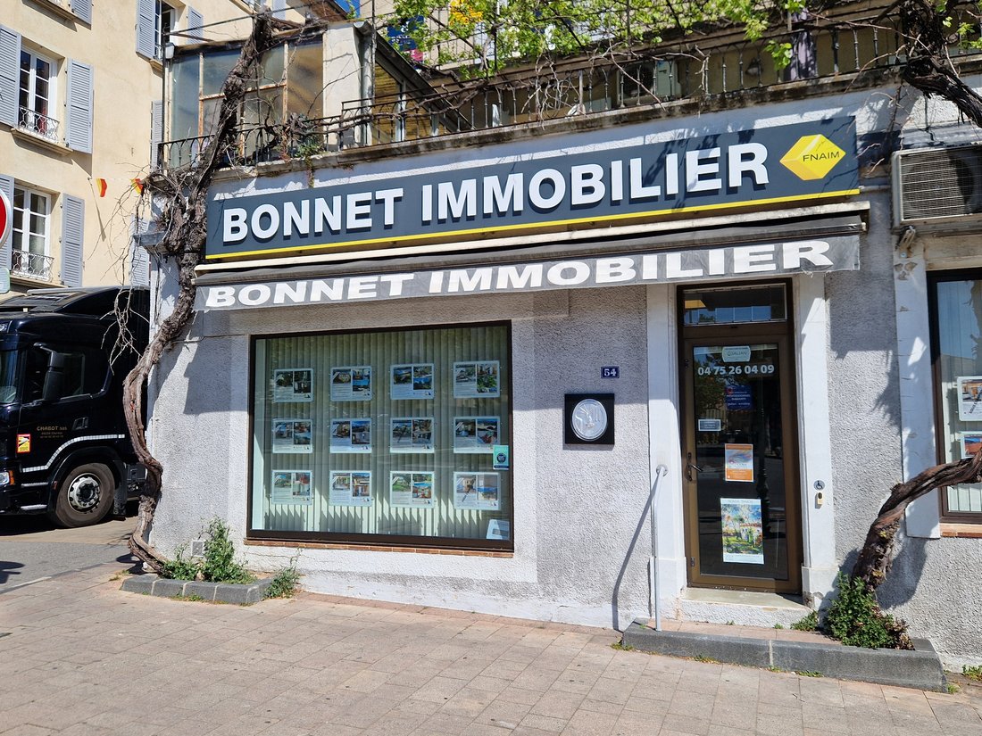 Agence Bonnet Immobilier à Nyons, Place de la Libération