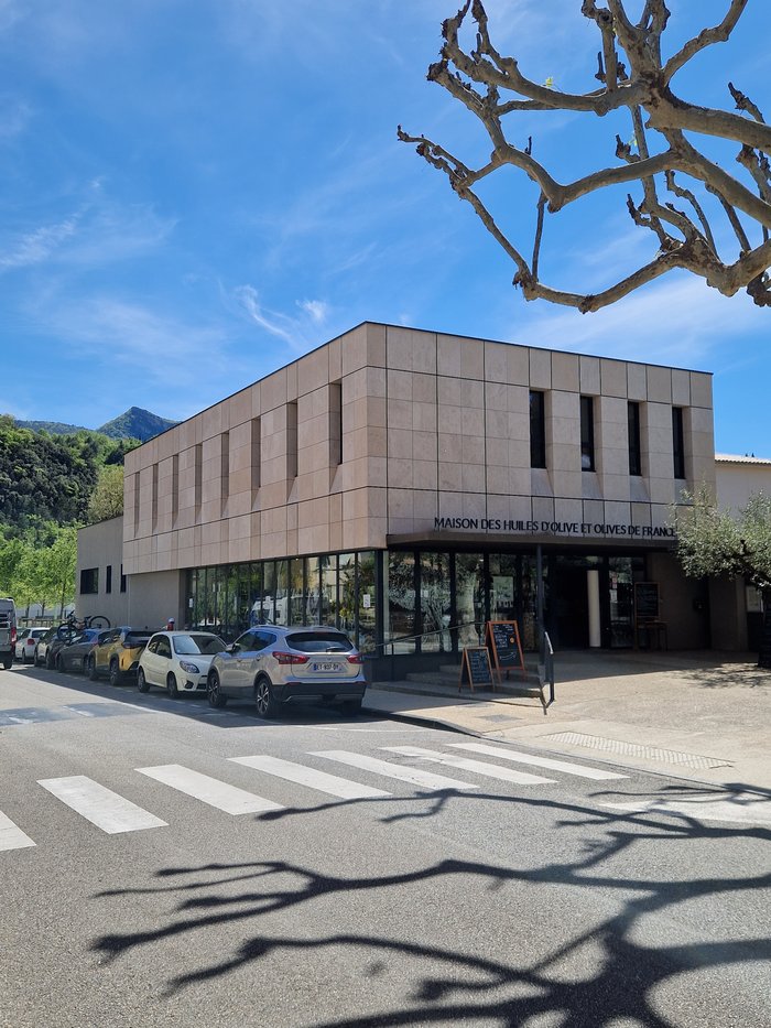La Maison des Huiles d'Olive et des Olives, coopérative de Nyons